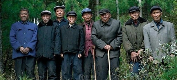 陆良八老的个人介来自绍