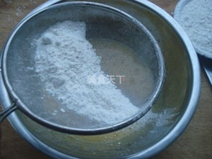 简易小蛋糕的做法步骤图，简易小蛋糕怎么做