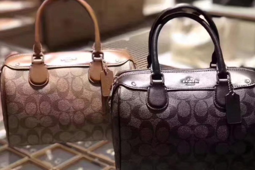 金狐狸包包属于什么档次？