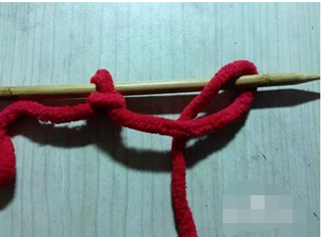 织围巾的时候怎么升刚杆起针，起针之后该怎么办，求图
